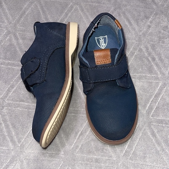 toddler Dress shoes - Picture 1 of 7